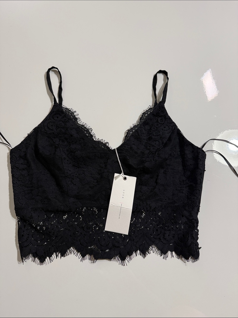 Lush Black Lace Crop Bralette with Scalloped Edge Sz M